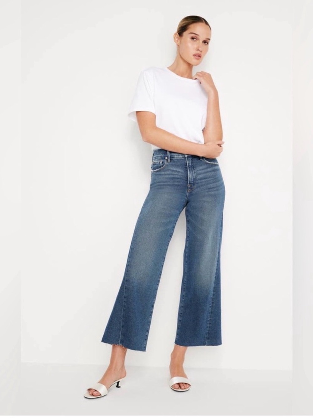 Good American Good Waist Raw Hem High Waist Crop Palazzo Jeans | Size 8/29